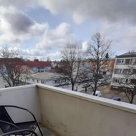 Yksioe Laehellae Kirjurinluotoa * Pori